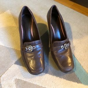 EUC Rockport brown leather wedge heels